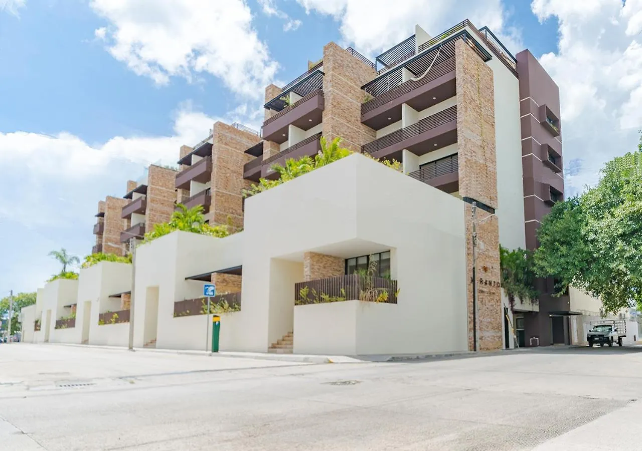 Condo Verde Oasis - Central 2 Bedroom With Pool, Gym, Private Terrace - At Veranto Condos Playa del Carmen