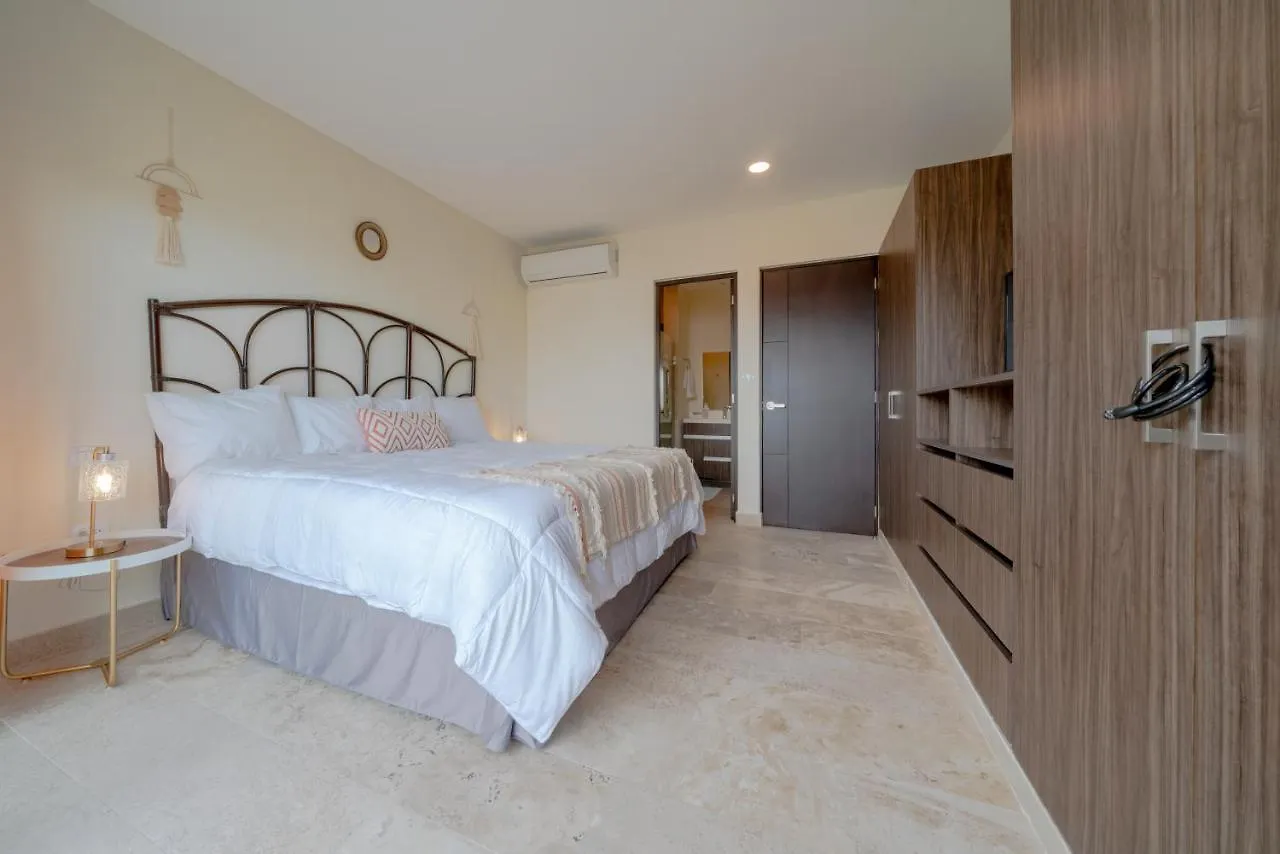 Condo Verde Oasis - Central 2 Bedroom With Pool, Gym, Private Terrace - At Veranto Condos Playa del Carmen Apartment