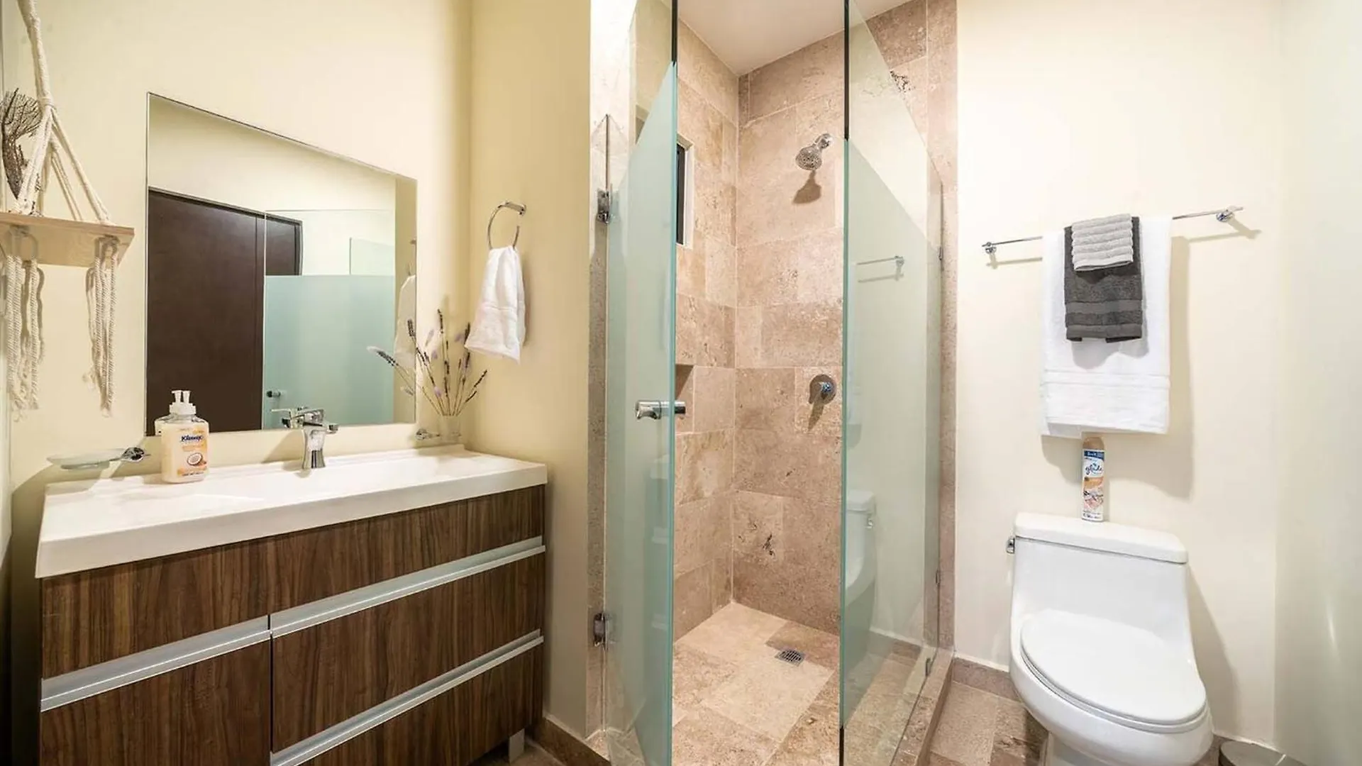 Condo Verde Oasis - Central 2 Bedroom With Pool, Gym, Private Terrace - At Veranto Condos Playa del Carmen Lägenhet